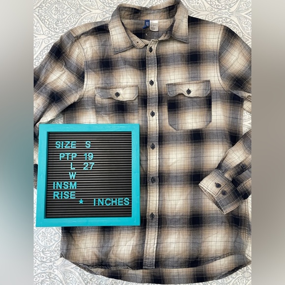 ❗️Last Chance❗️ H&M DIVIDED Plaid Longsleeve - Picture 5 of 10